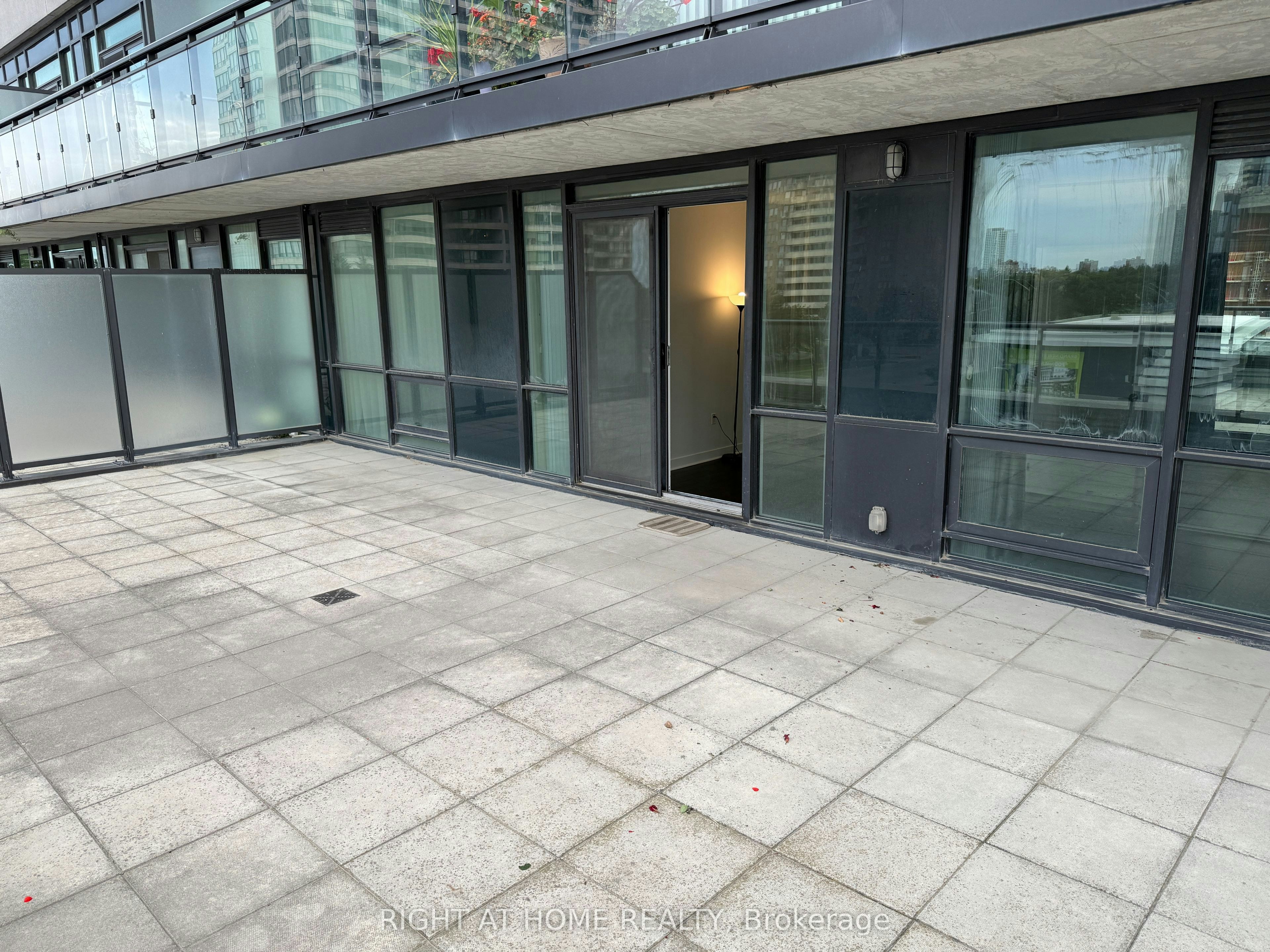 3975 Grand Park Drive, Mississauga, ON, L5B 0K4 - 37