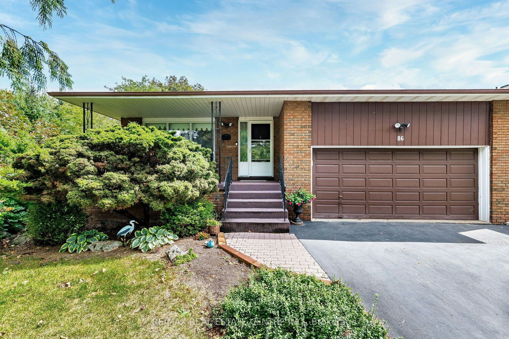 86 Jade Crescent, Brampton, ON, L6S 3M8