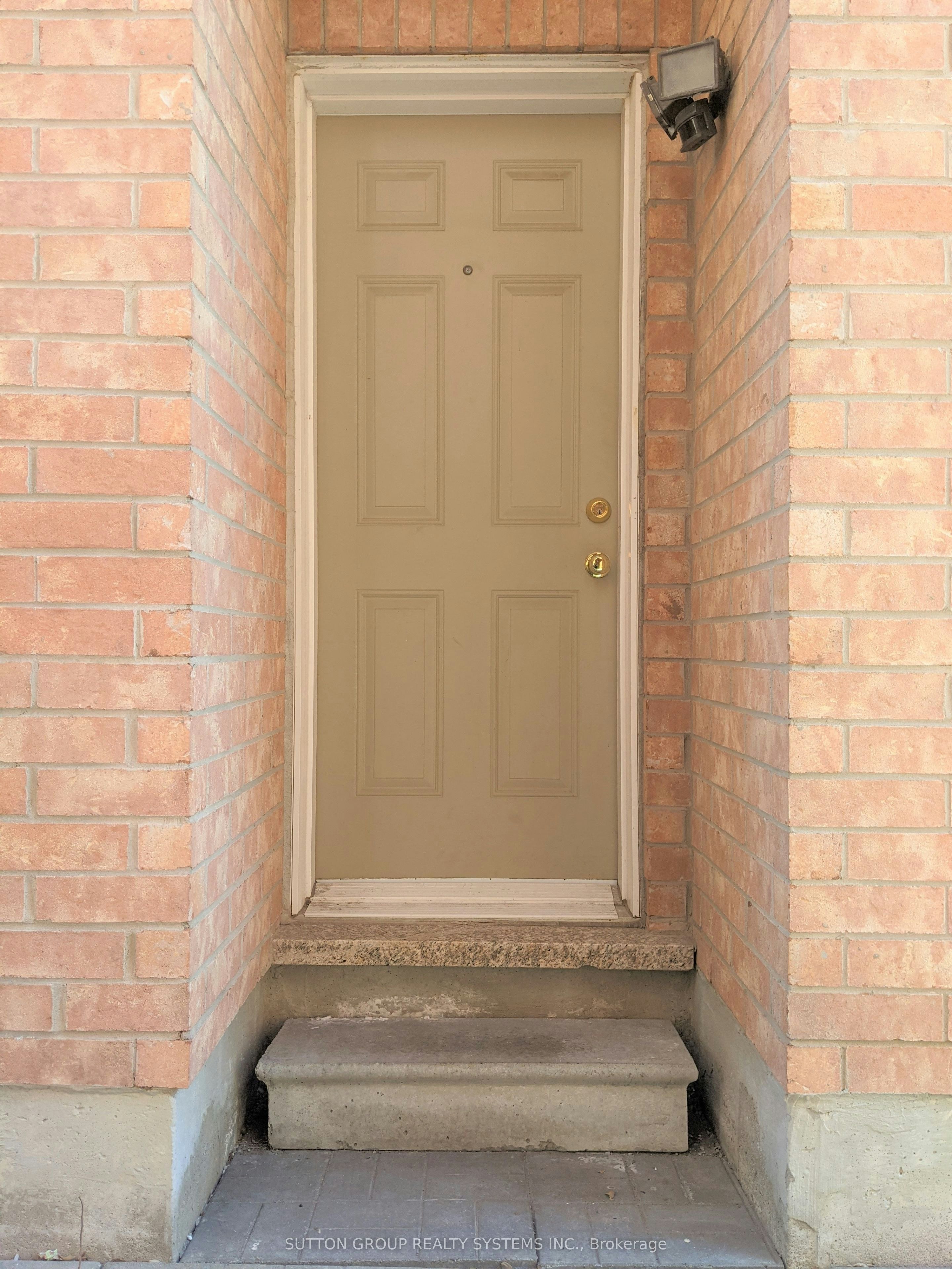 Lower-18 Worthington Avenue, Brampton, ON, L7A 1M9 - 2