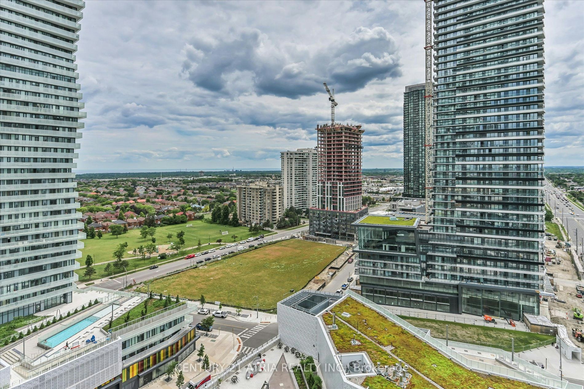 1609-3900 Confederation Parkway, Mississauga, ON, L5B 0M3
