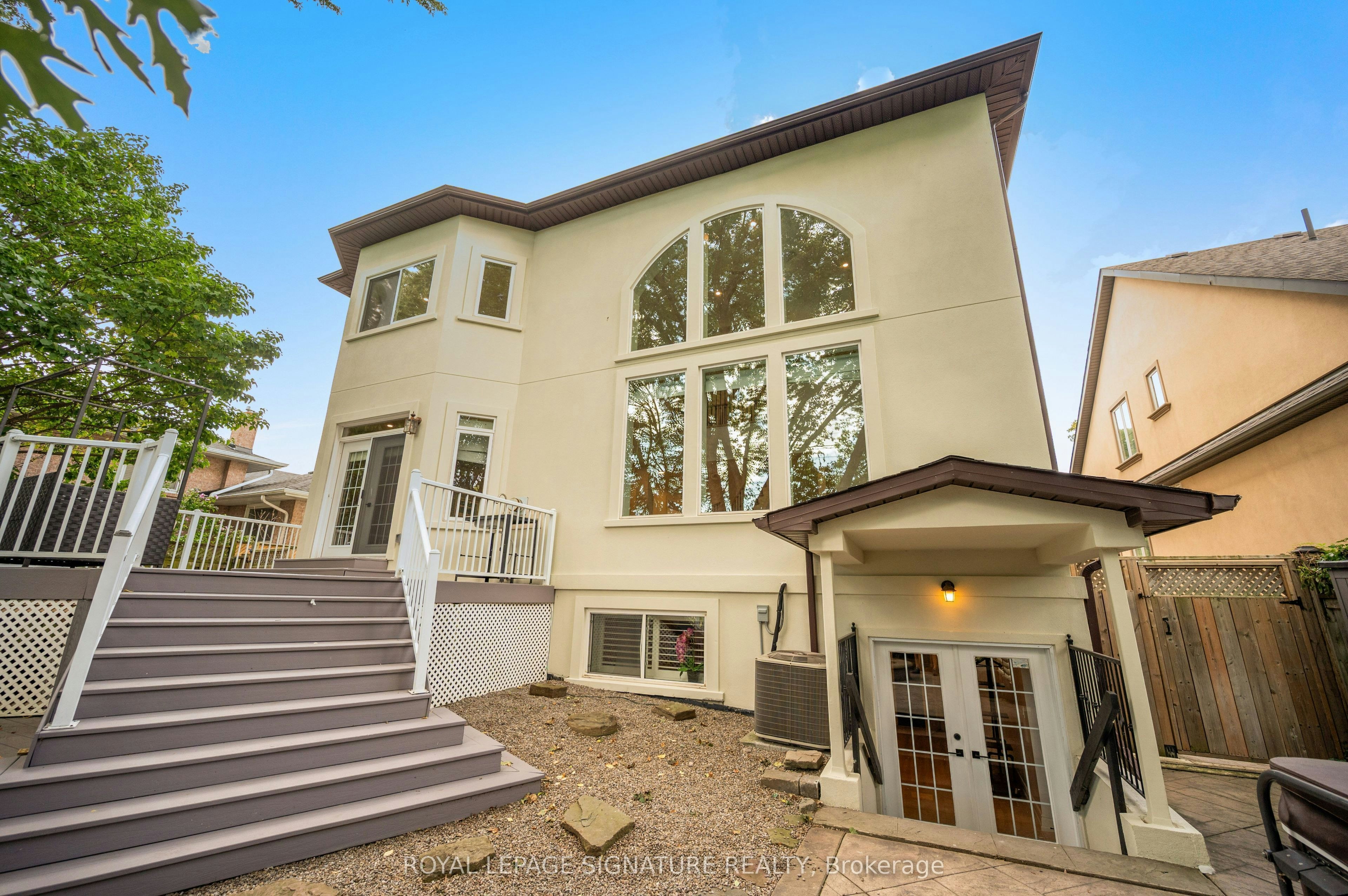 762 Duchess Drive, Mississauga, ON, L4Y 1H7 - 40