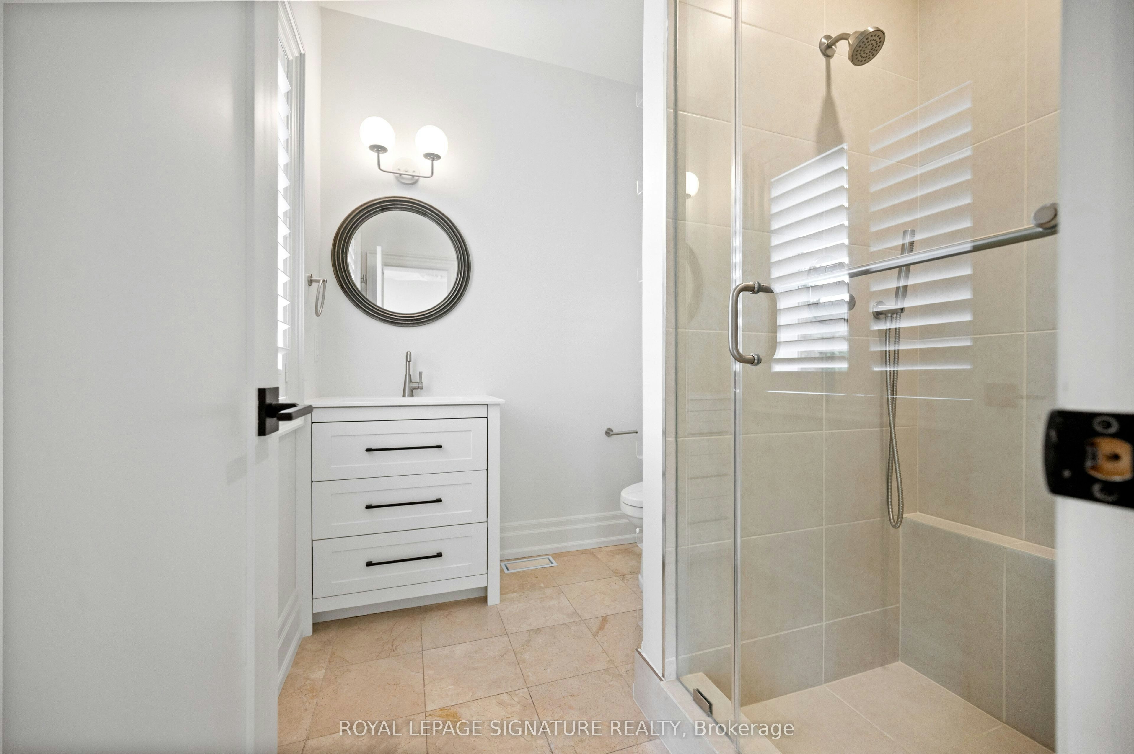 762 Duchess Drive, Mississauga, ON, L4Y 1H7 - 25