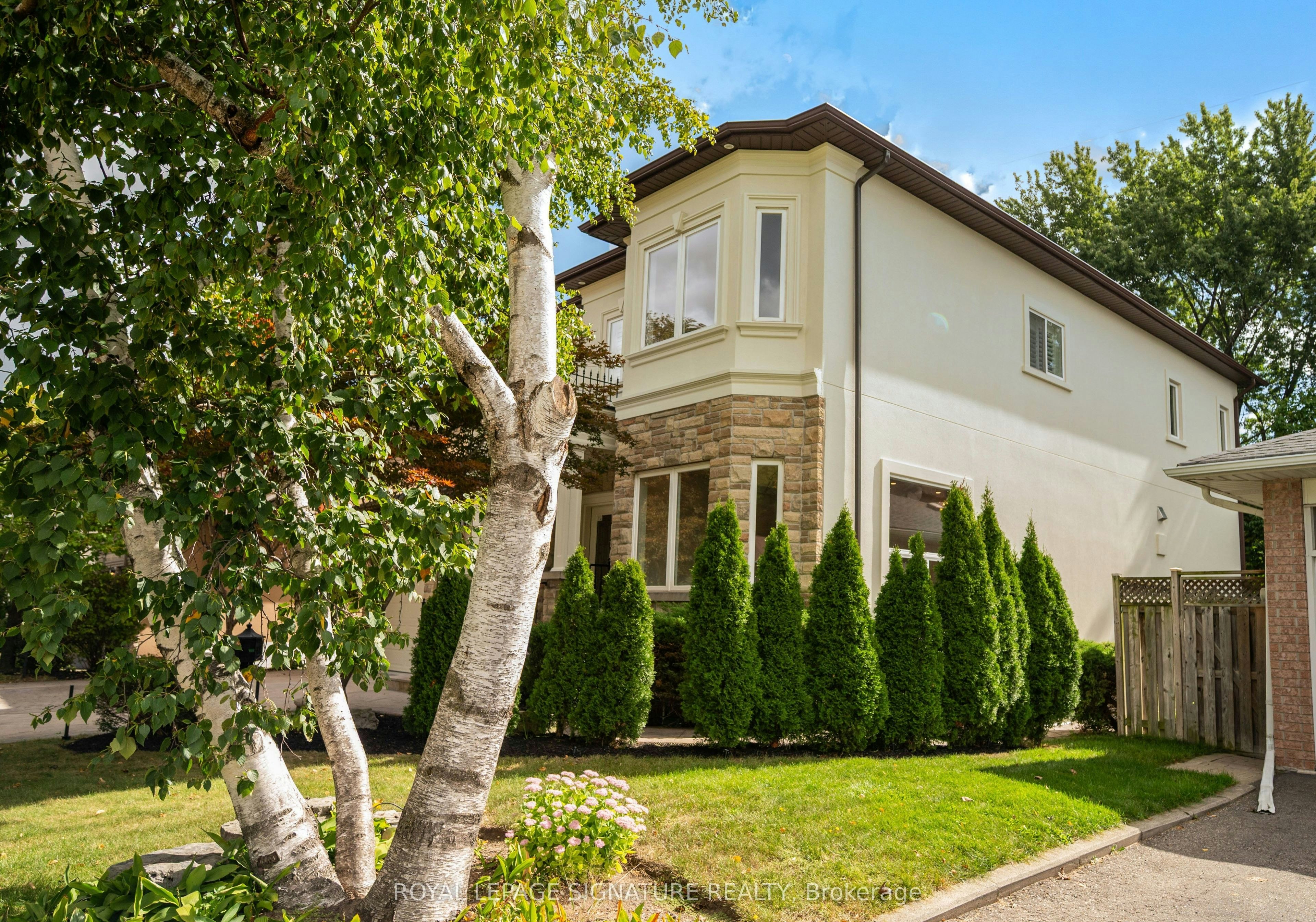 762 Duchess Drive, Mississauga, ON, L4Y 1H7 - 3