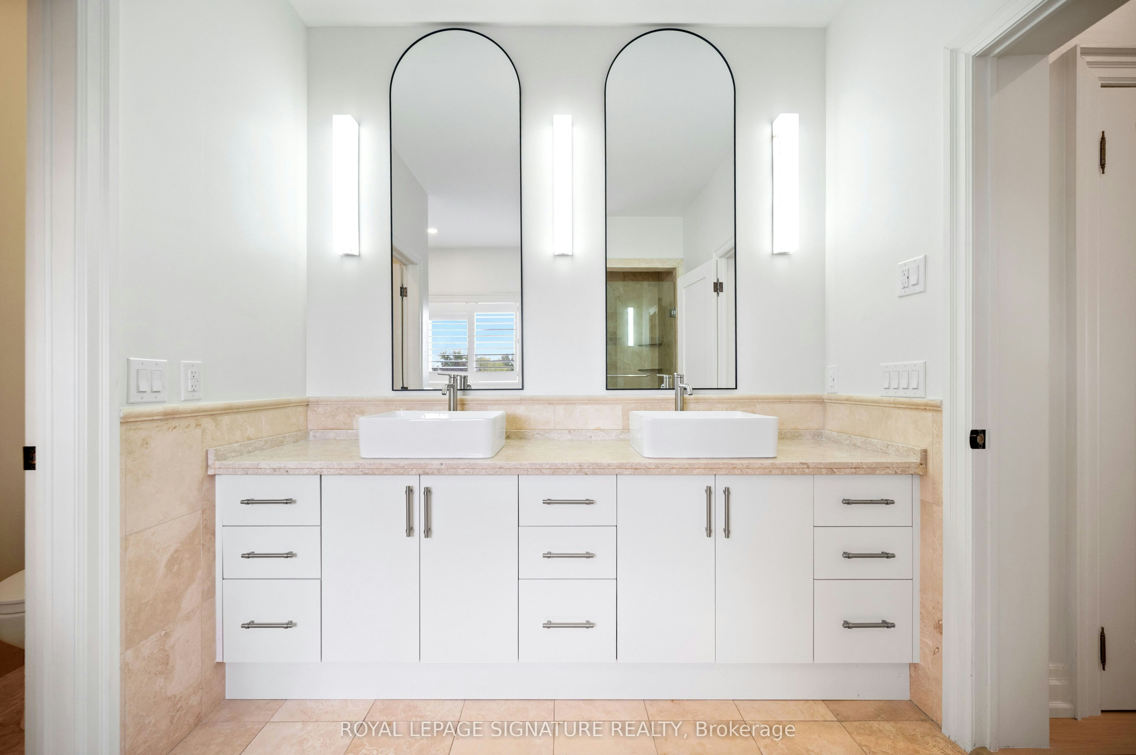 762 Duchess Drive, Mississauga, ON, L4Y 1H7 - 21