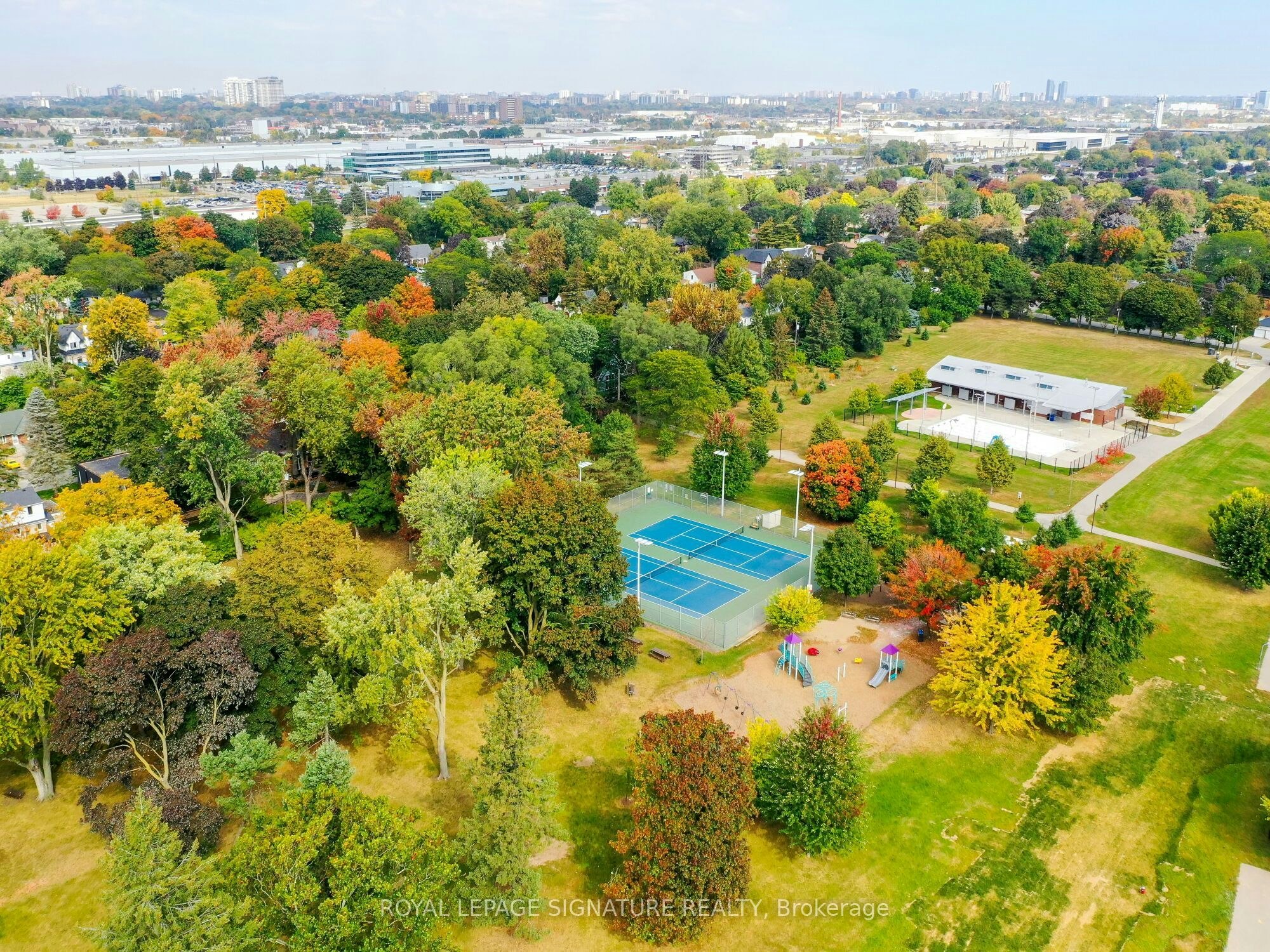 762 Duchess Drive, Mississauga, ON, L4Y 1H7 - 38