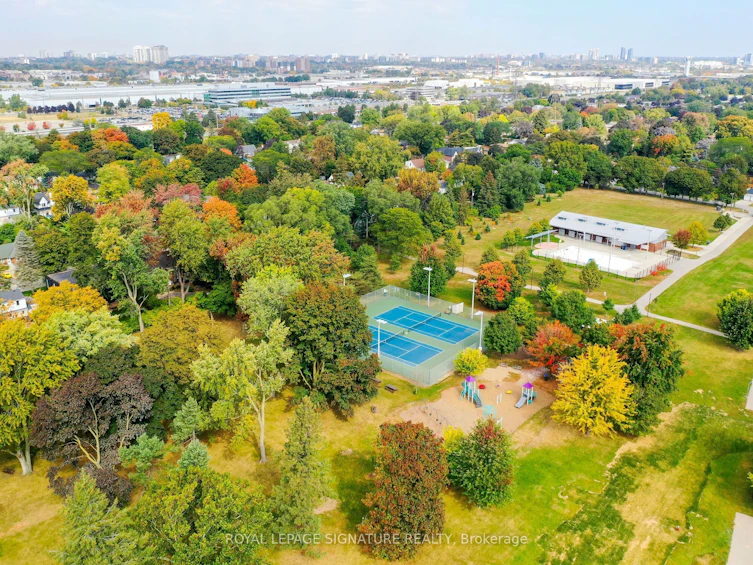 762 Duchess Drive, Mississauga, ON, L4Y 1H7 - 38