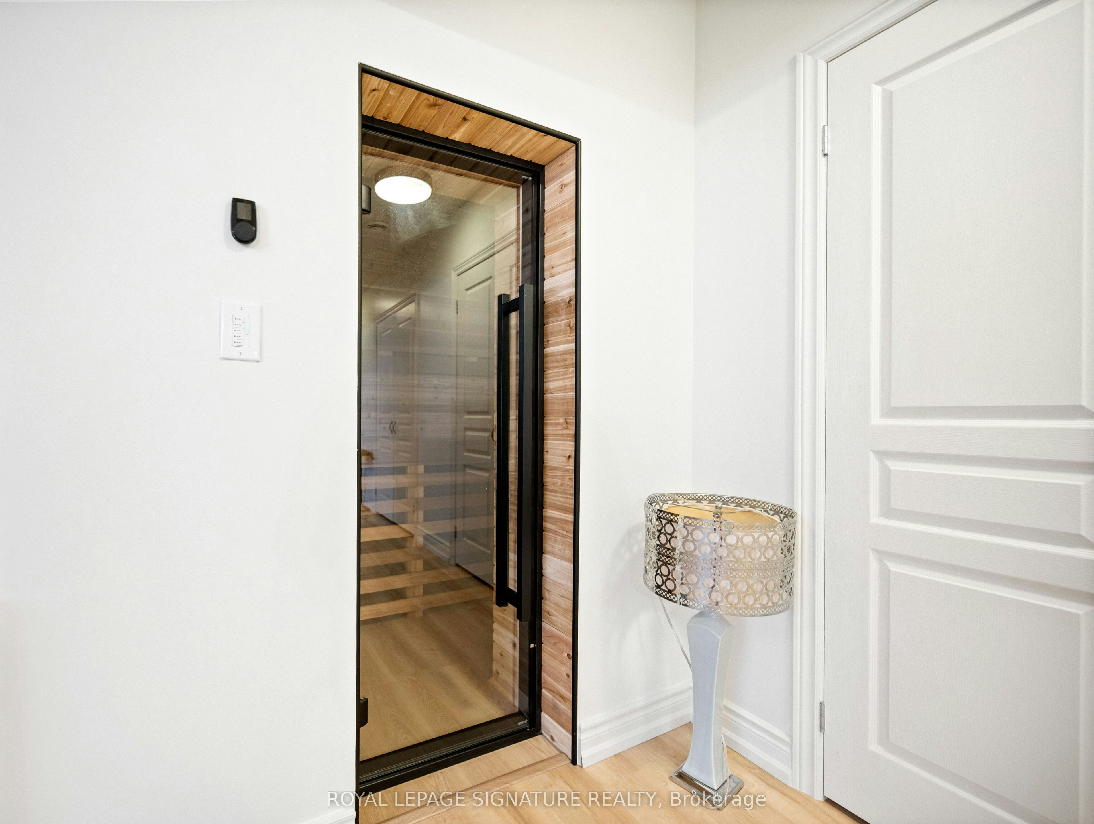 762 Duchess Drive, Mississauga, ON, L4Y 1H7 - 33