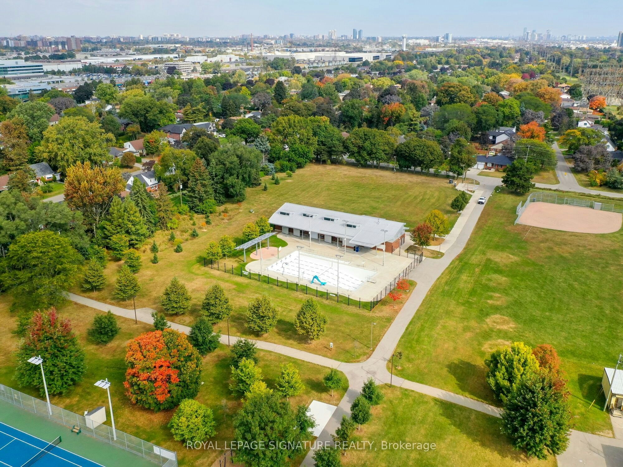 762 Duchess Drive, Mississauga, ON, L4Y 1H7 - 39