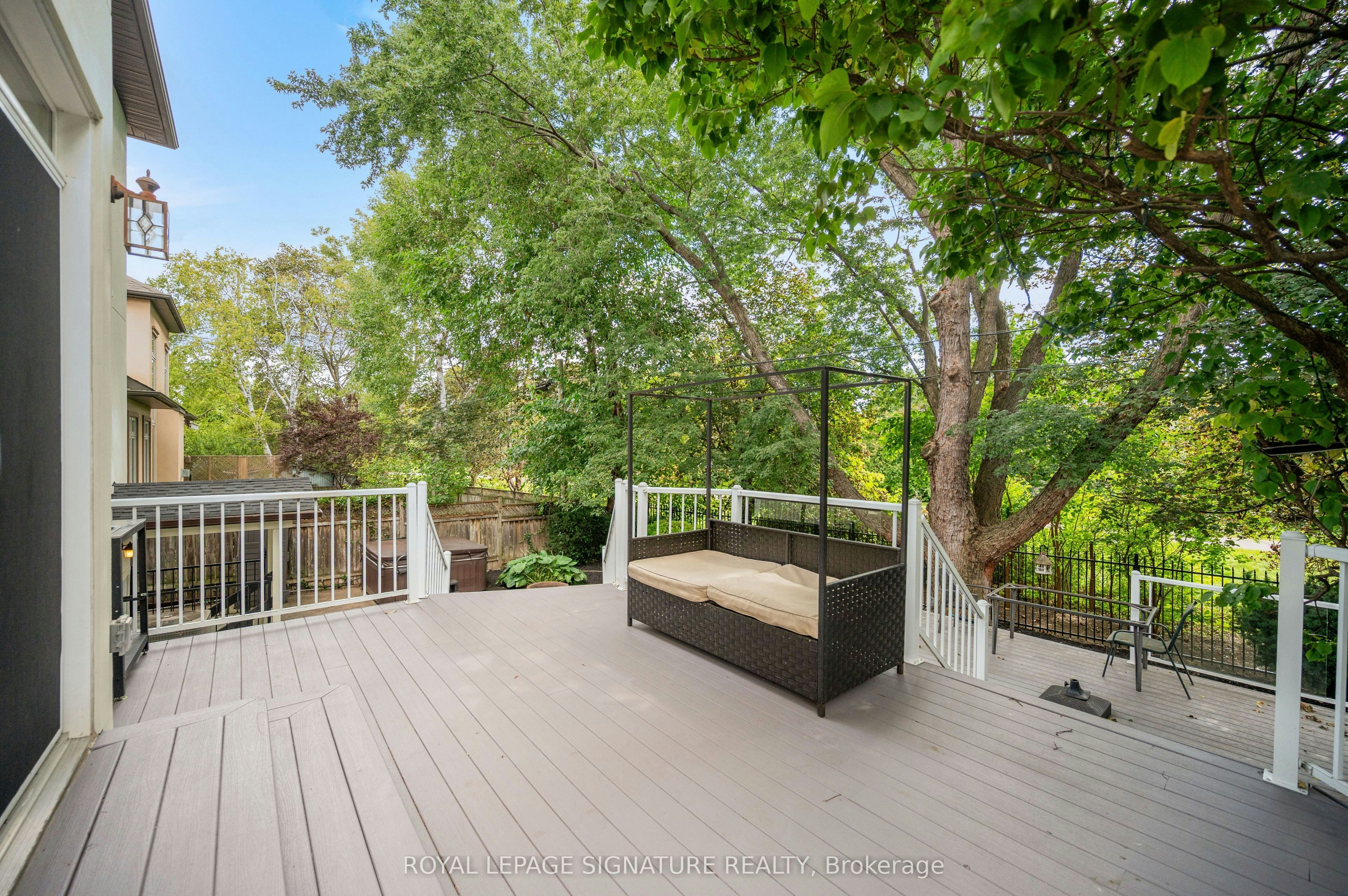 762 Duchess Drive, Mississauga, ON, L4Y 1H7 - 42
