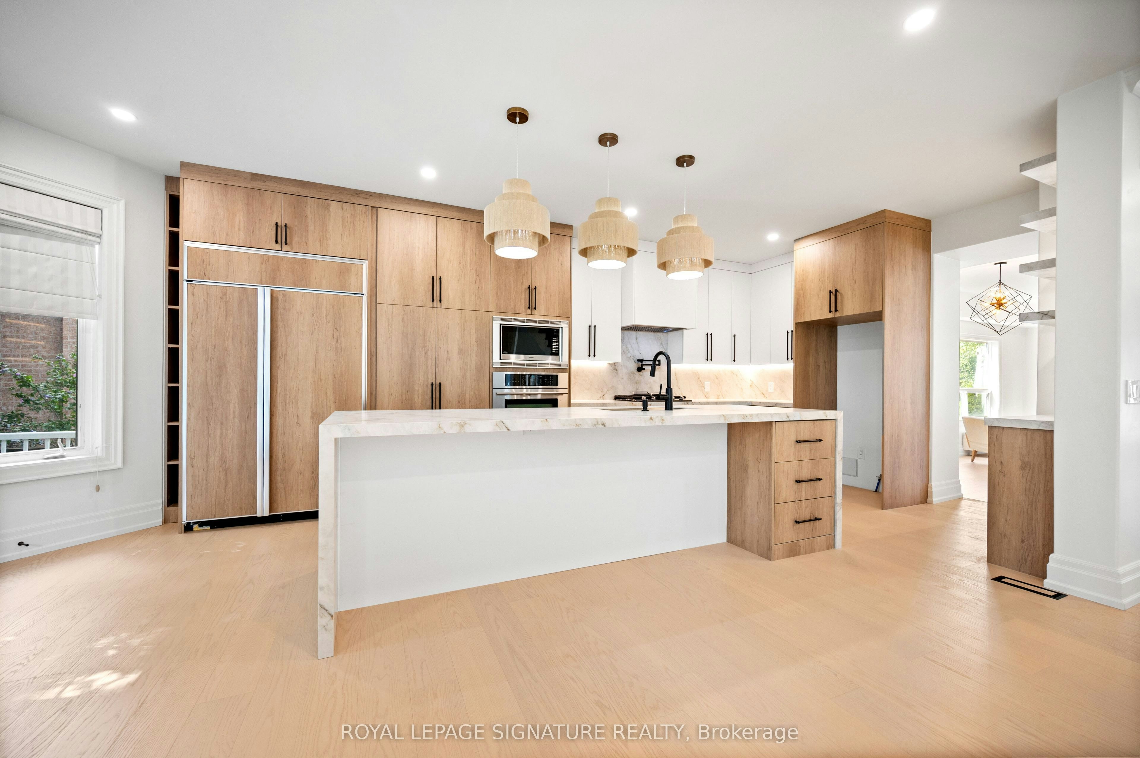 762 Duchess Drive, Mississauga, ON, L4Y 1H7 - 13