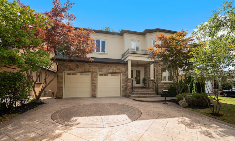 762 Duchess Drive