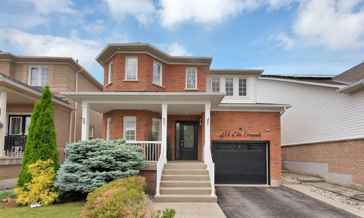 214 Ellis Crescent