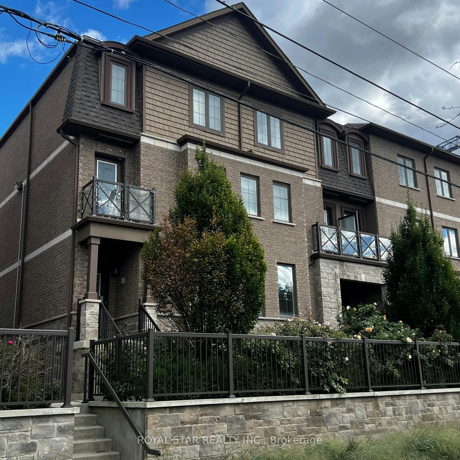 61-445 Ontario Street S Street, Milton, ON, L9T 9K5