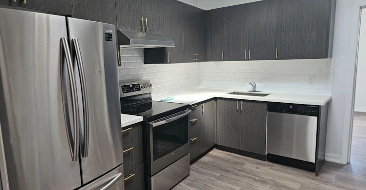 102-75 Main Street N, Brampton, ON, L6X 1M8