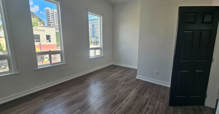 102-75 Main Street N, Brampton, ON, L6X 1M8 - 11