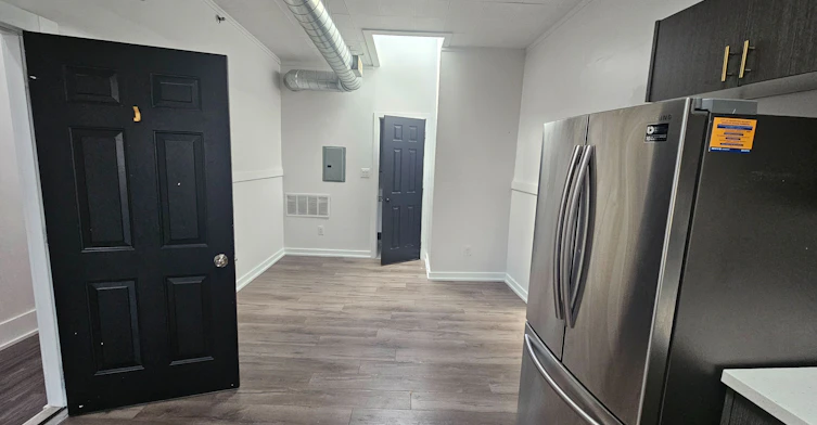 102-75 Main Street N, Brampton, ON, L6X 1M8 - 3