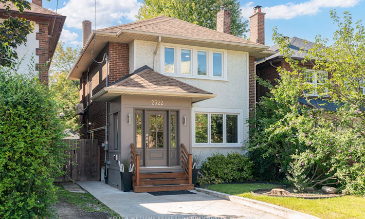 2522 Lake Shore Boulevard W