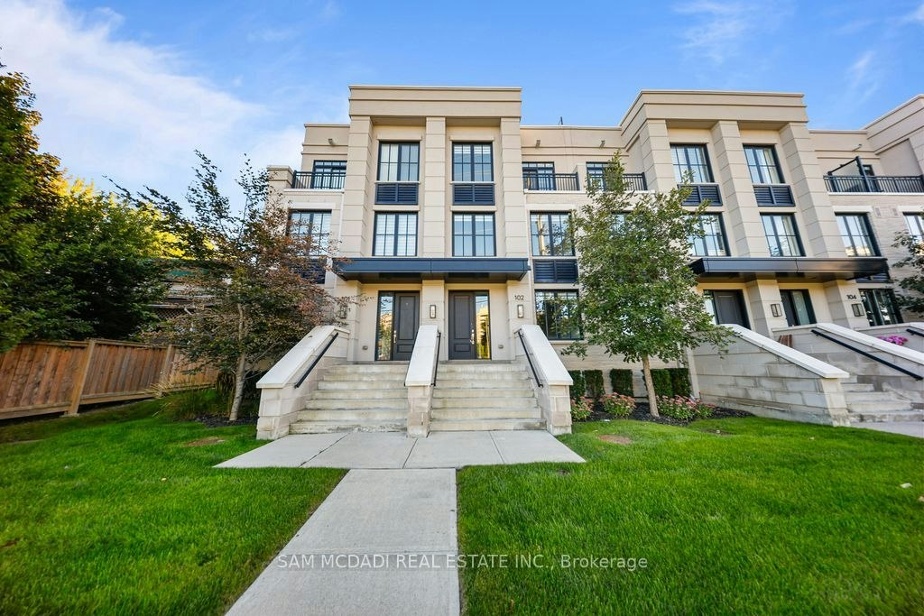 102-1180 Cawthra Road, Mississauga, ON, L5G 0A5