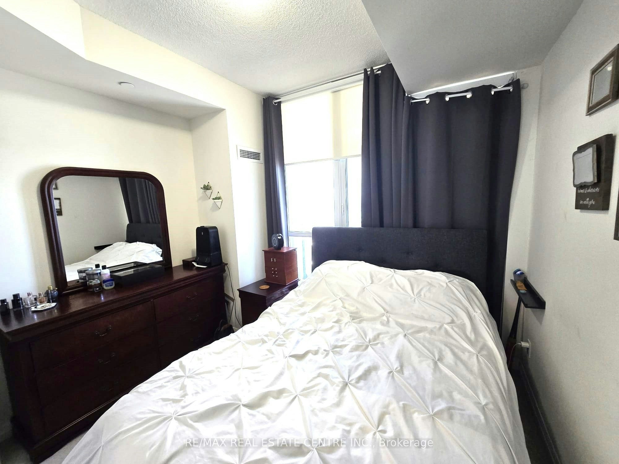 2301-75 Eglinton Avenue W, Mississauga, ON, L5R 0E5 - 8