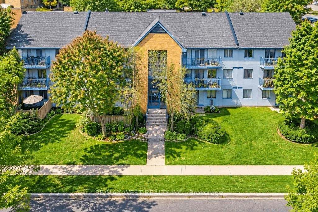 233-65 Trailwood Drive, Mississauga, ON, L4Z 3L1