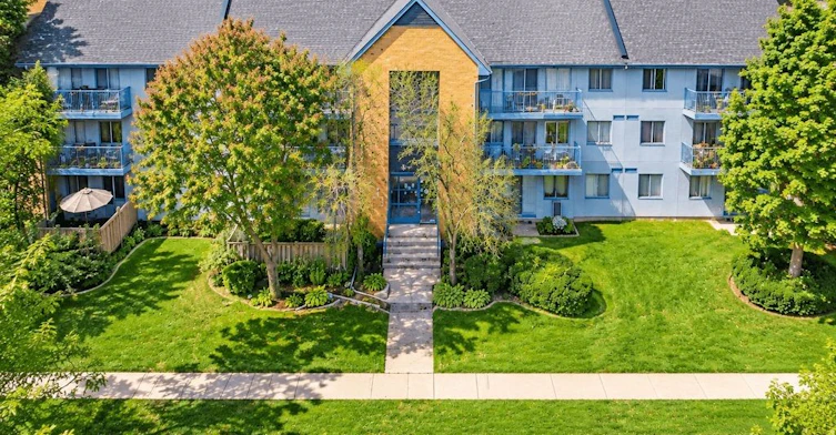 233-65 Trailwood Drive, Mississauga, ON, L4Z 3L1