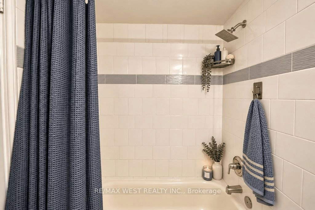 233-65 Trailwood Drive, Mississauga, ON, L4Z 3L1 - 12