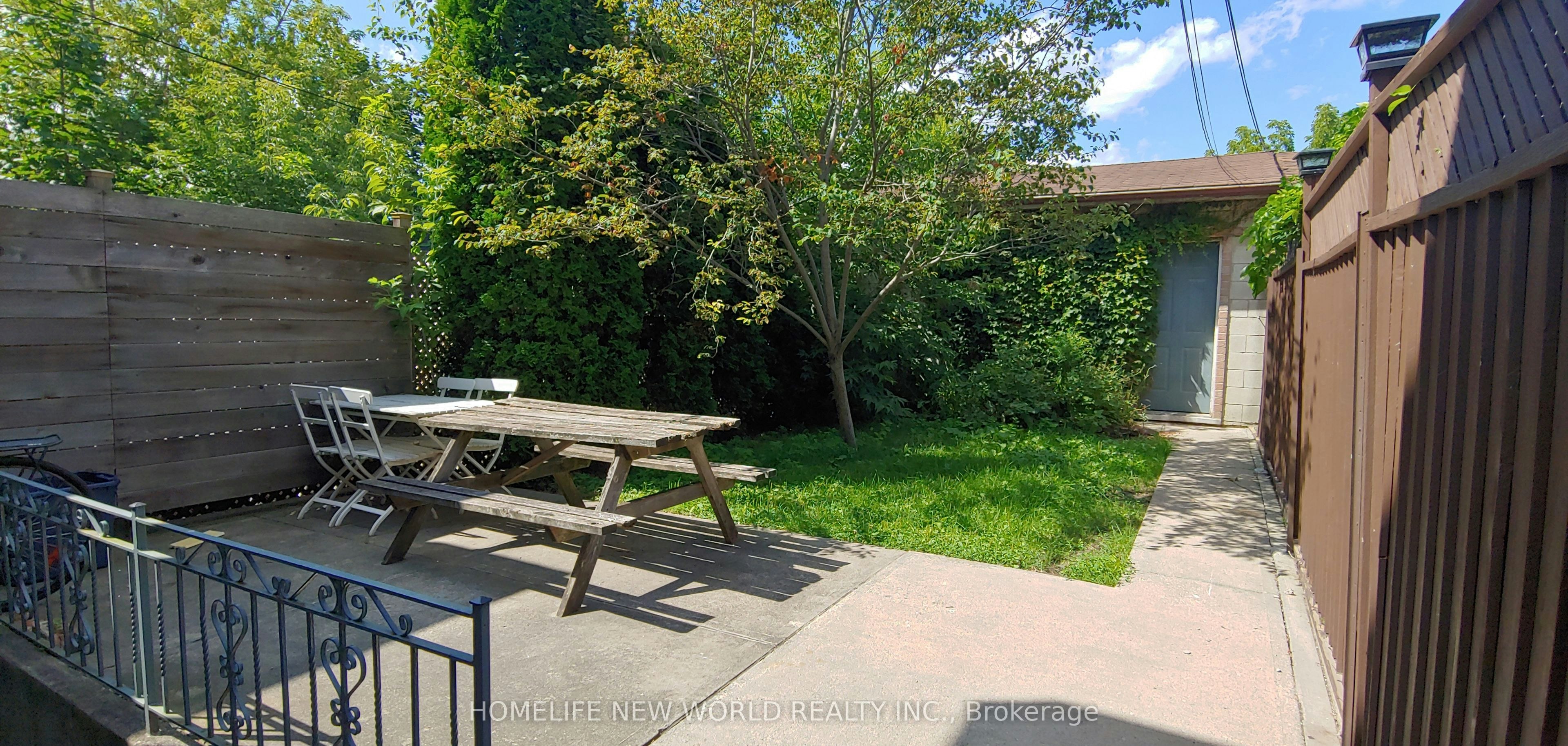 Ground-68 Garnet Avenue, Toronto, ON, M6G 1V7 - 11