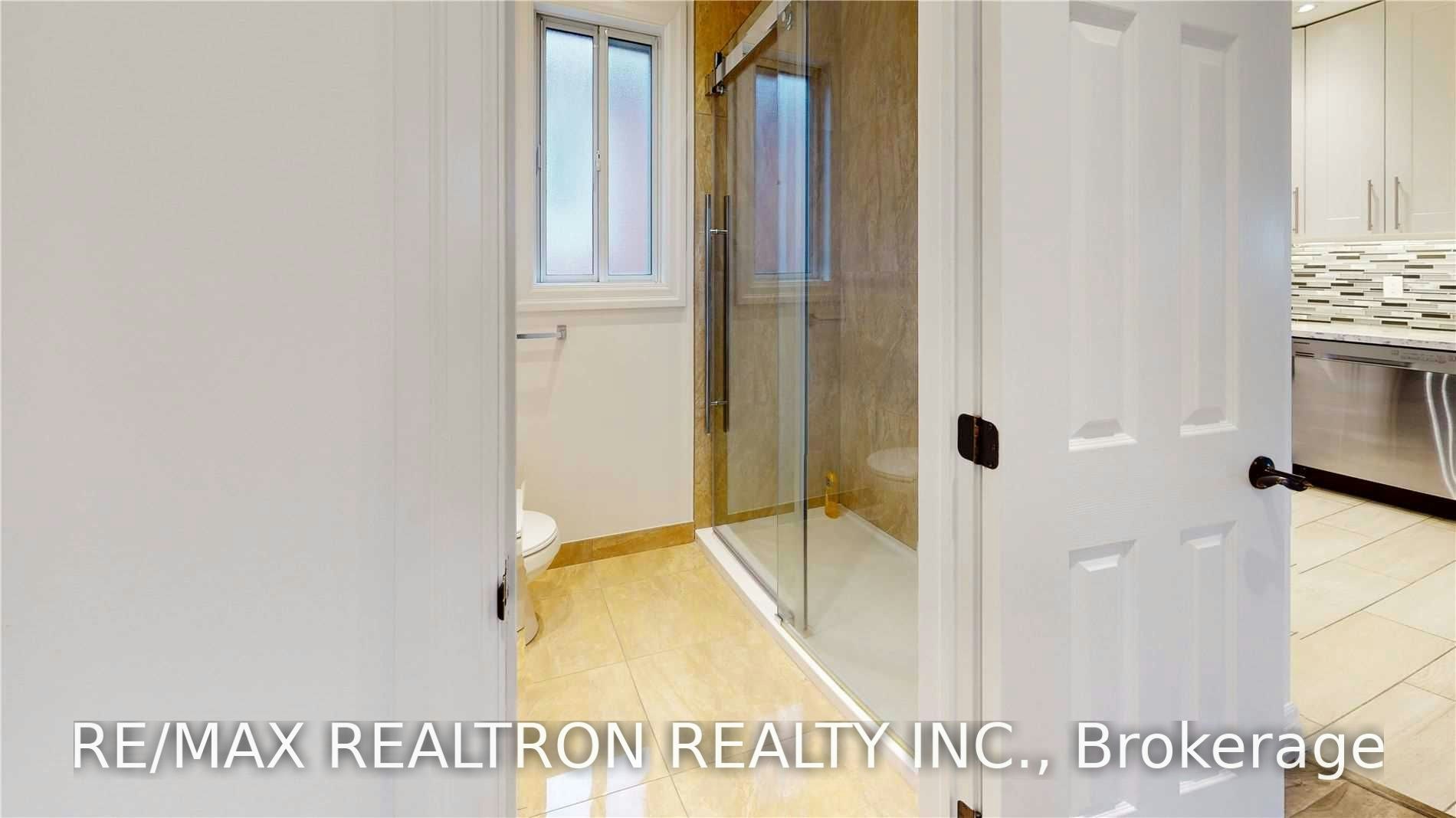 Main Floor-78 Schell Avenue, Toronto, ON, M6E 2S9 - 11