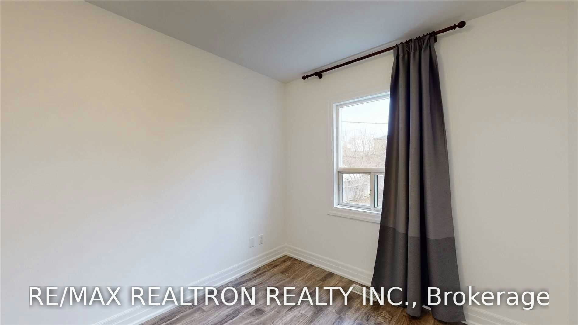 Main Floor-78 Schell Avenue, Toronto, ON, M6E 2S9 - 18