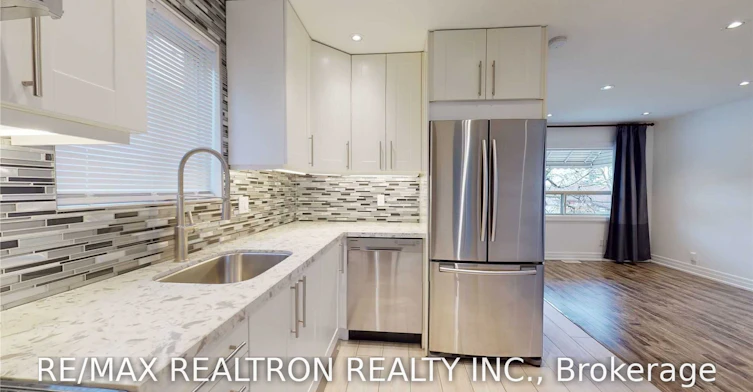 Main Floor-78 Schell Avenue, Toronto, ON, M6E 2S9 - 9