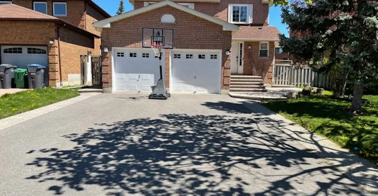 (Upper)-25 Kentucky Drive, Brampton, ON, L6Y 4E9
