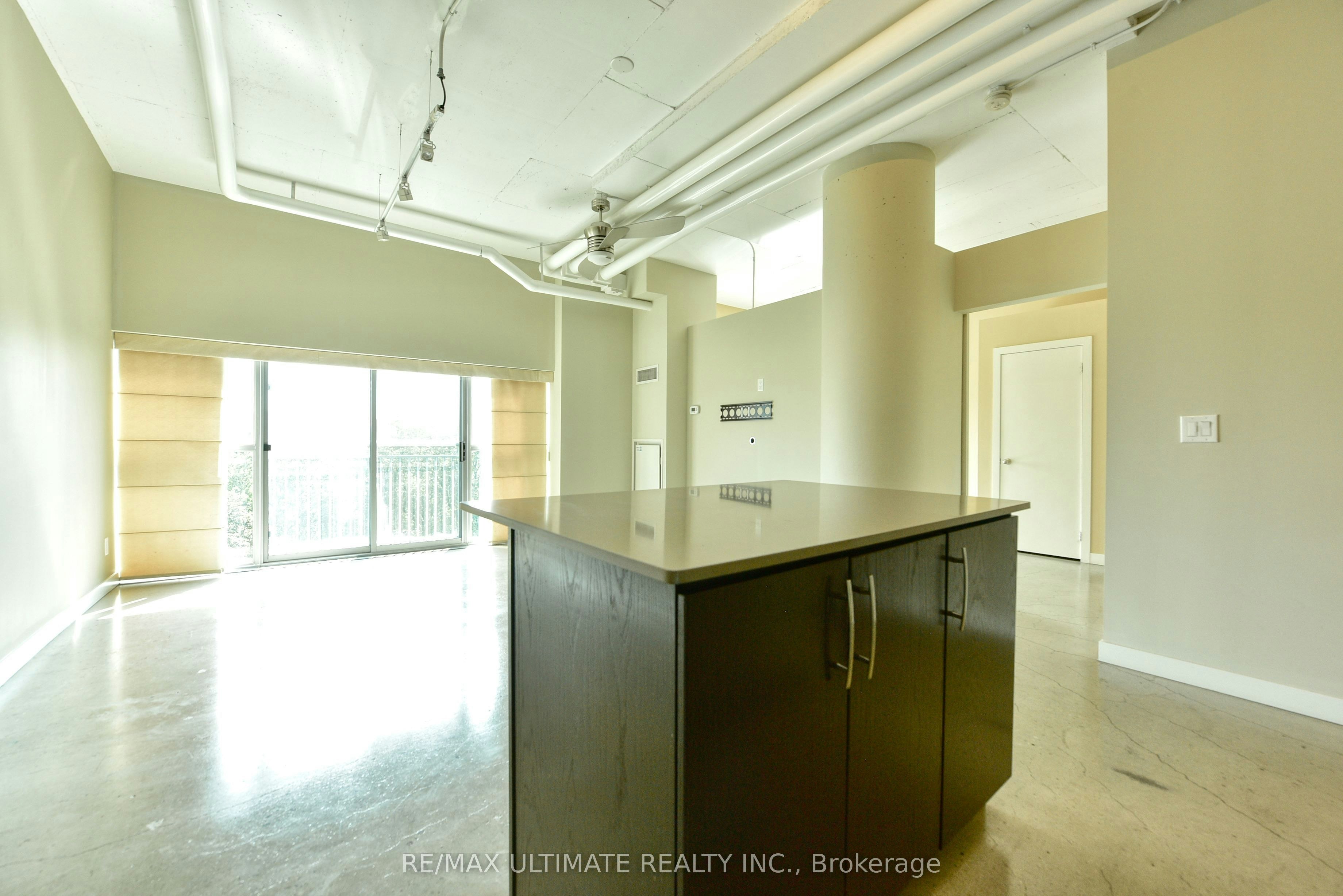 508-2 Fieldway Road, Toronto, ON, M8Z 0B9 - 6