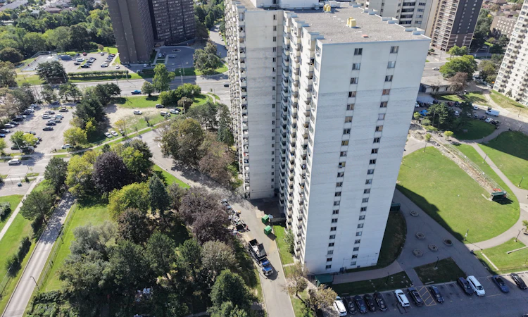 1813-320 Dixon Road