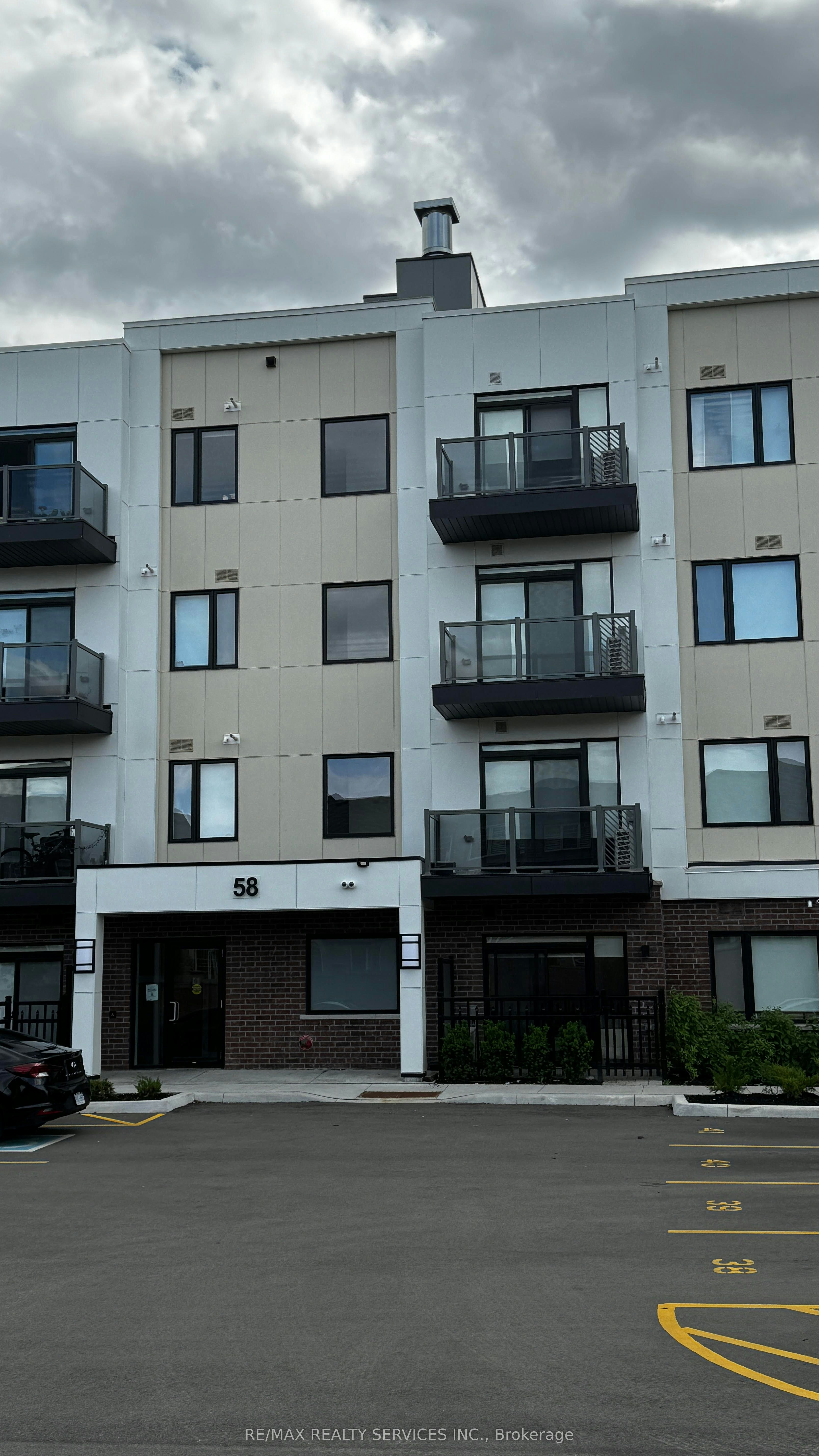 107-58 Sky Harbour Drive, Brampton, ON, L6Y 6J1 - 3