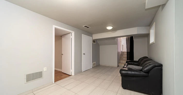 2534 Palisander Avenue, Mississauga, ON, L5B 2L2 - 7