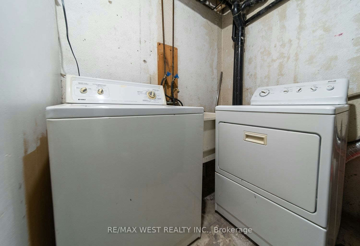 2534 Palisander Avenue, Mississauga, ON, L5B 2L2 - 11