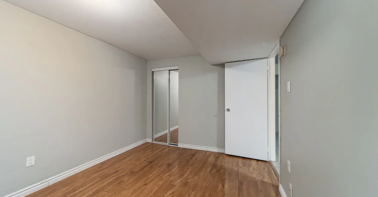2534 Palisander Avenue, Mississauga, ON, L5B 2L2 - 4