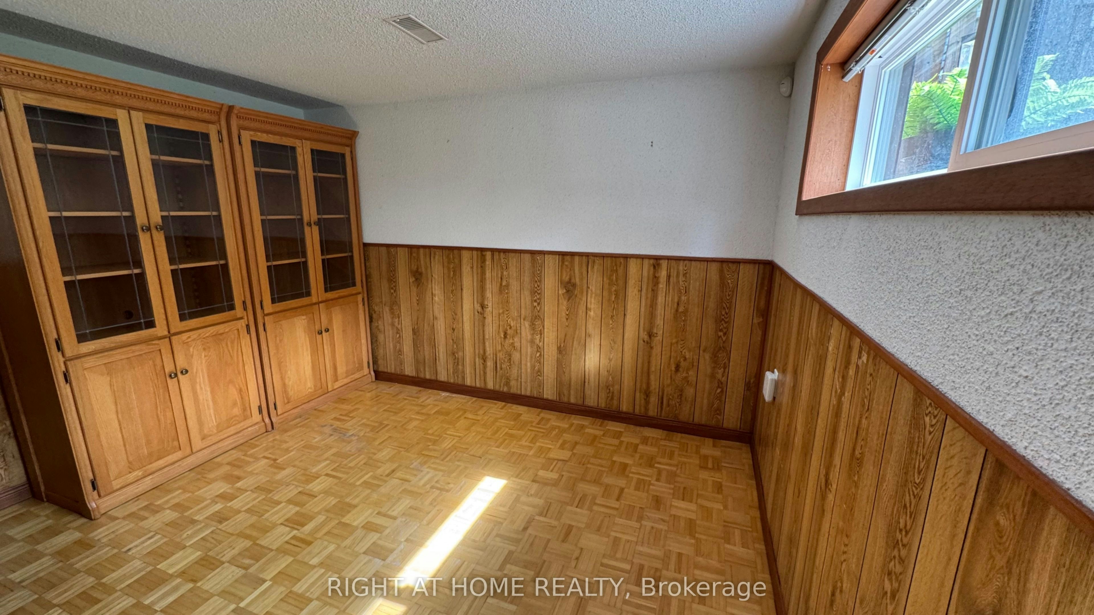 Lower Level-31 Whitburn Crescent, Toronto, ON, M3M 2S3 - 19