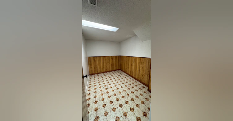 Lower Level-31 Whitburn Crescent, Toronto, ON, M3M 2S3 - 21