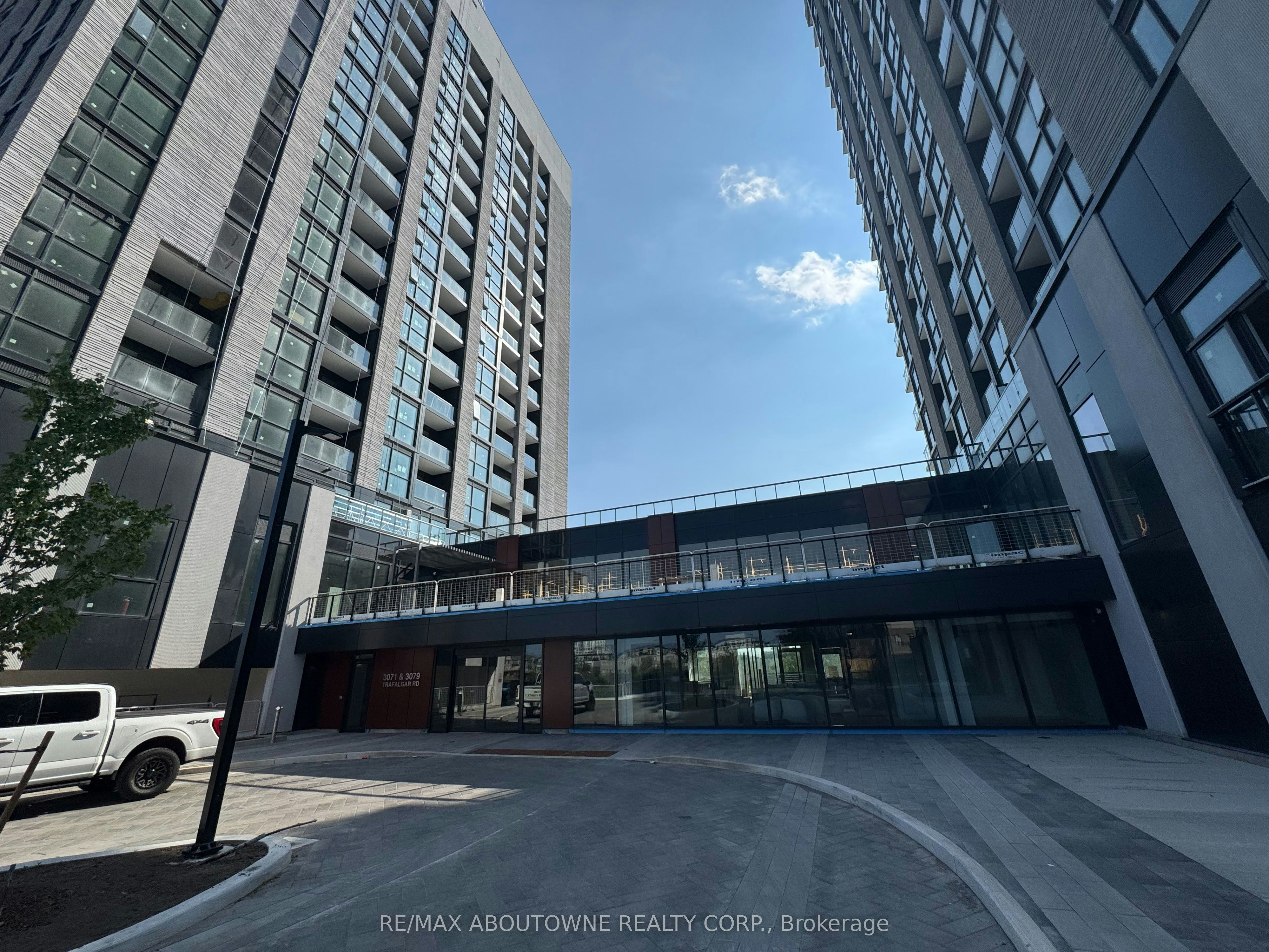906-3079 Trafalgar Road, Oakville, ON, L6H 8C5 - 18