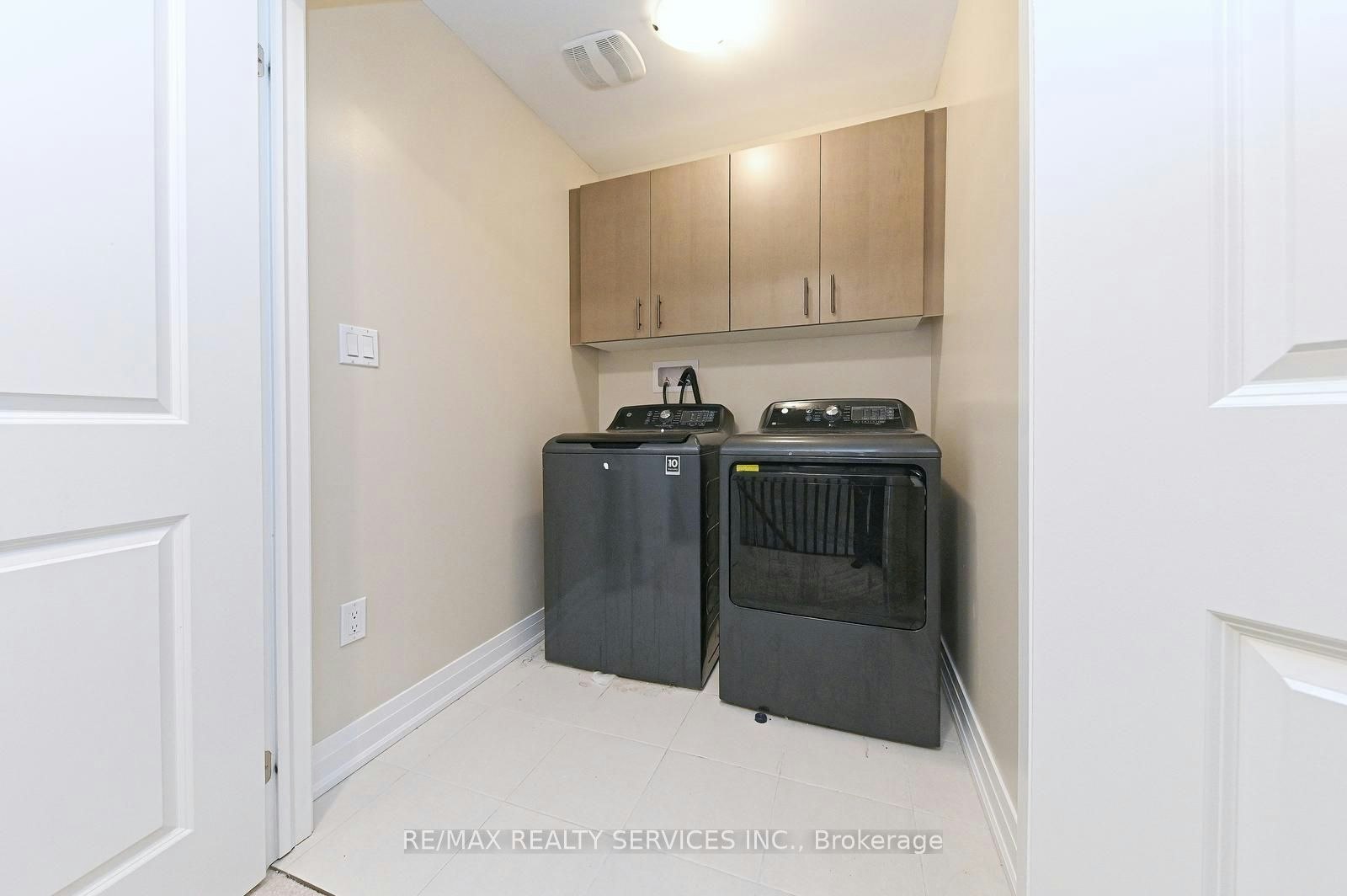 52 Humberstone Drive, Halton Hills, ON, L7G 0P6 - 41