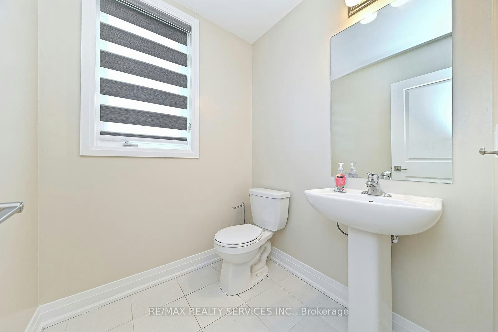 52 Humberstone Drive, Halton Hills, ON, L7G 0P6 - 25