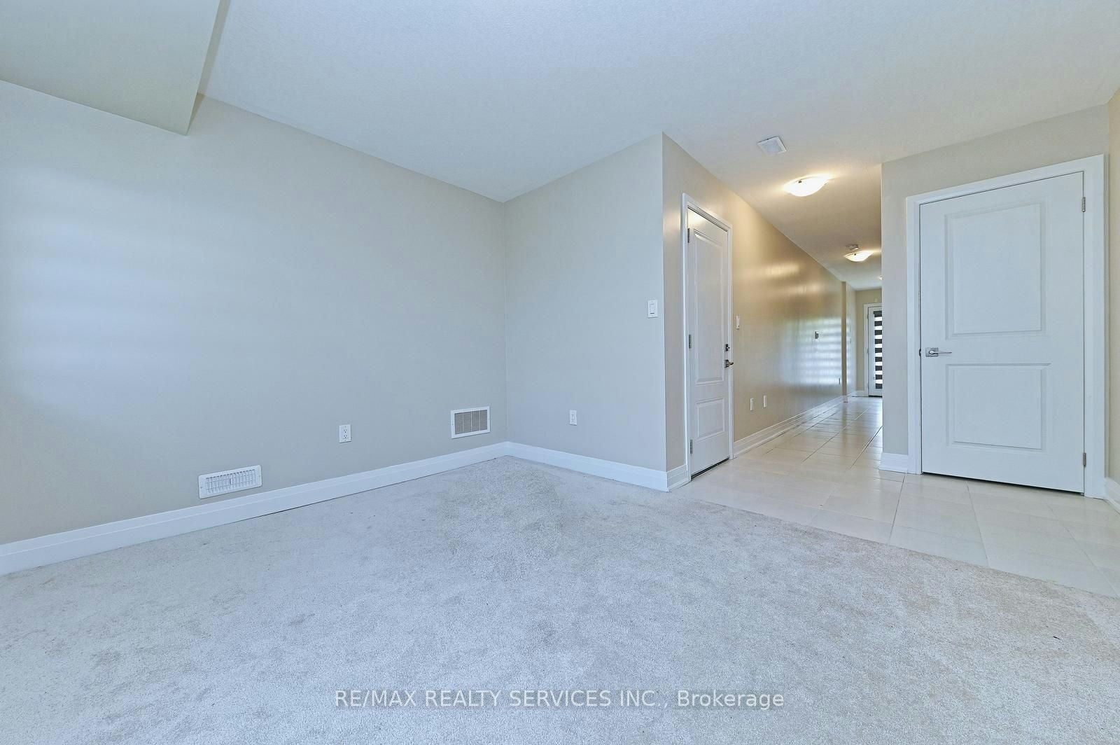 52 Humberstone Drive, Halton Hills, ON, L7G 0P6 - 7