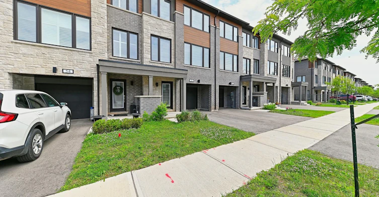 52 Humberstone Drive, Halton Hills, ON, L7G 0P6 - 2