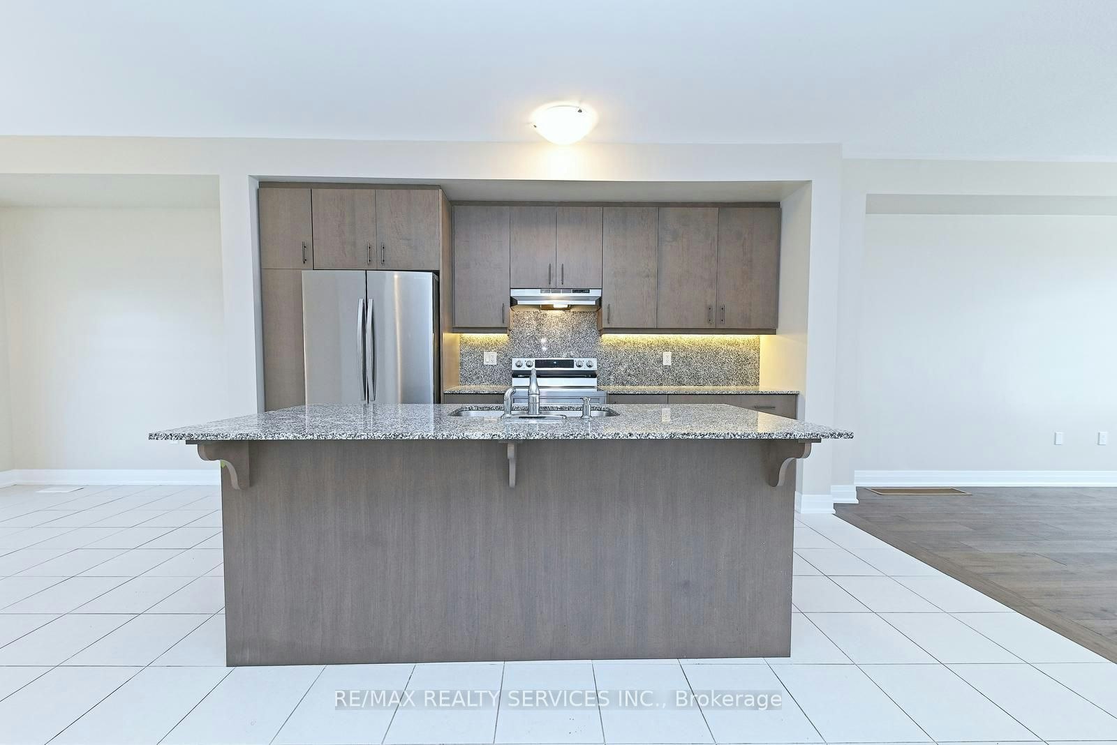 52 Humberstone Drive, Halton Hills, ON, L7G 0P6 - 14