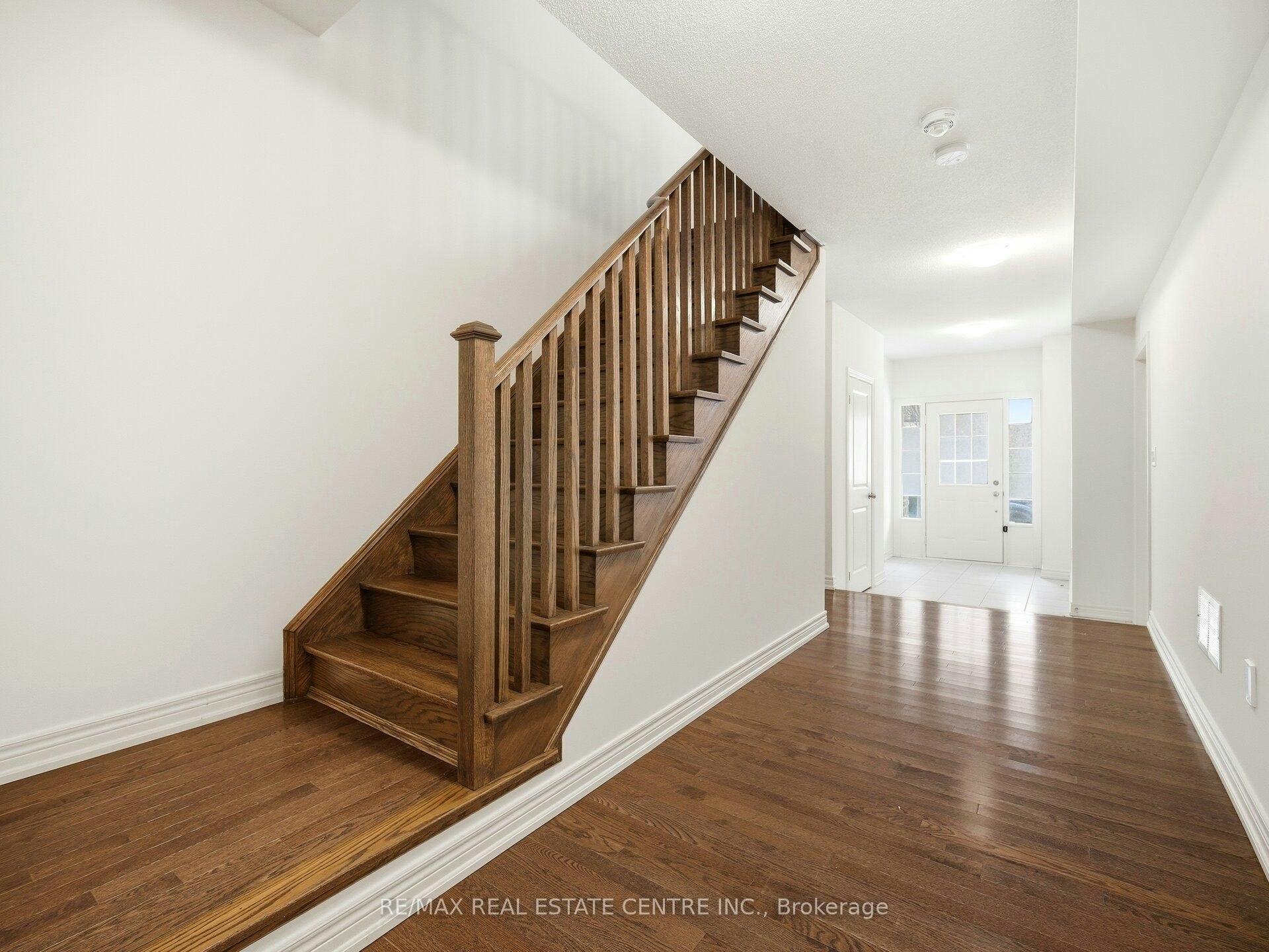 109 Fruitvale Circle, Brampton, ON, L7A 5C4 - 8