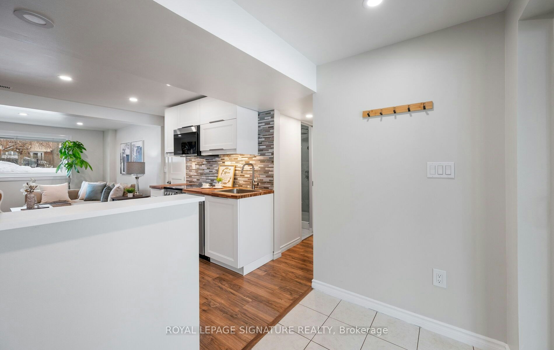 6943 Estoril Road, Mississauga, ON, L5N 1N3 - 36