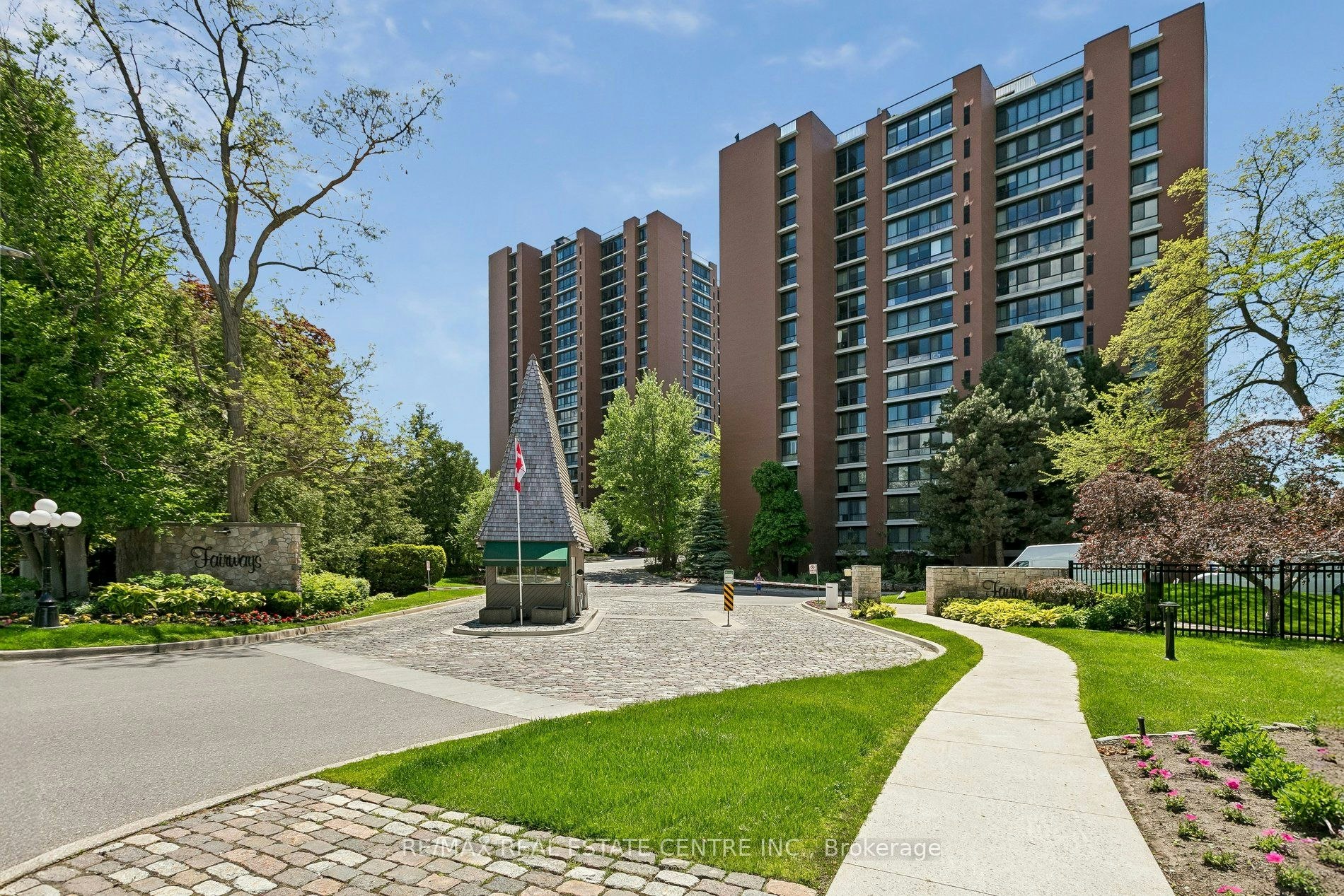 609-1400 Dixie Road, Mississauga, ON, L5E 3E1