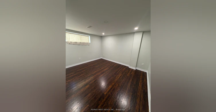 15 Macleod Street, Toronto, ON, M6L 2M7 - 10