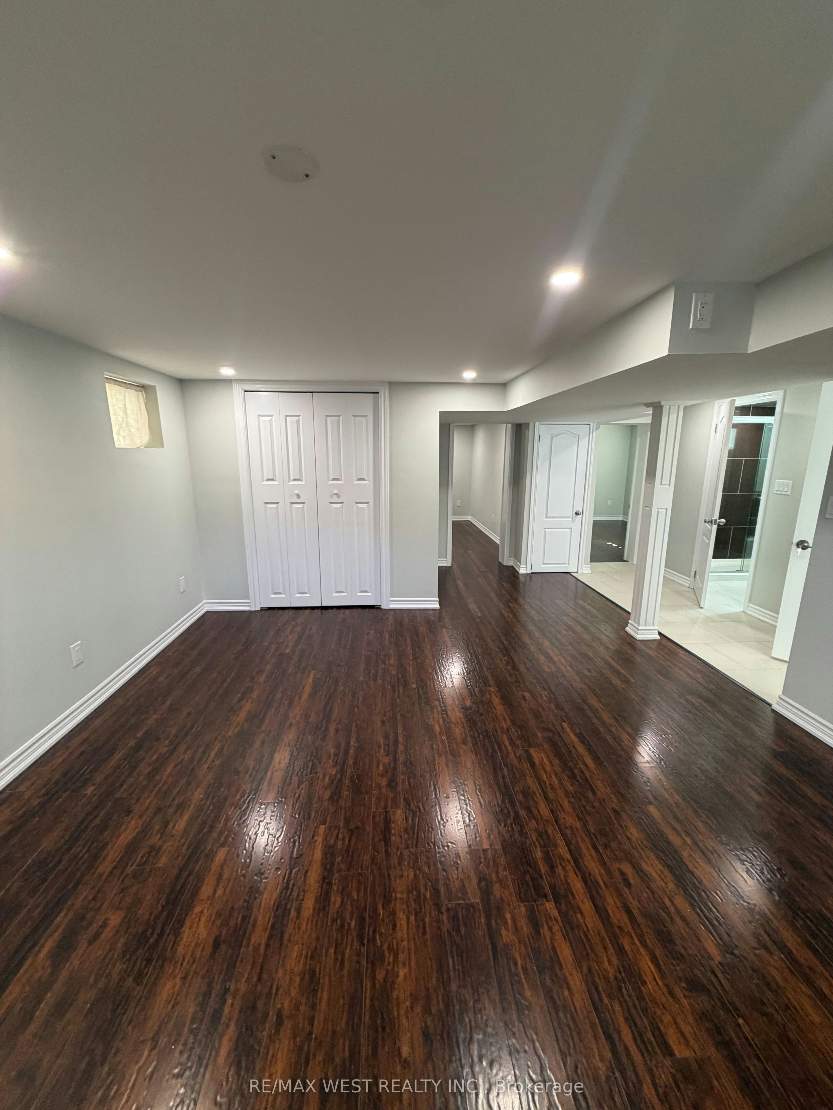 15 Macleod Street, Toronto, ON, M6L 2M7 - 5
